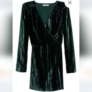 H&M Elegant Black Velvet Long Sleeve Dress